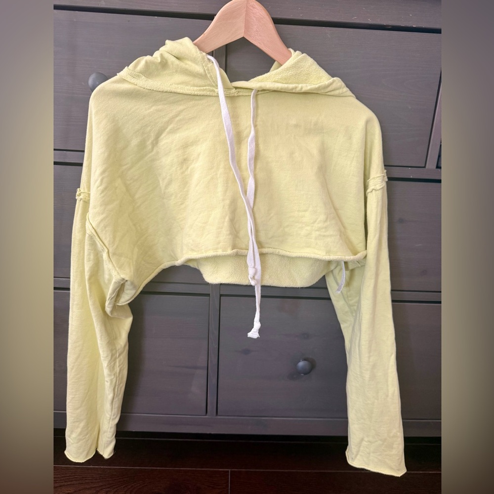Urban Outfitters Light Yellow/Neon Cropped Hoodie Small